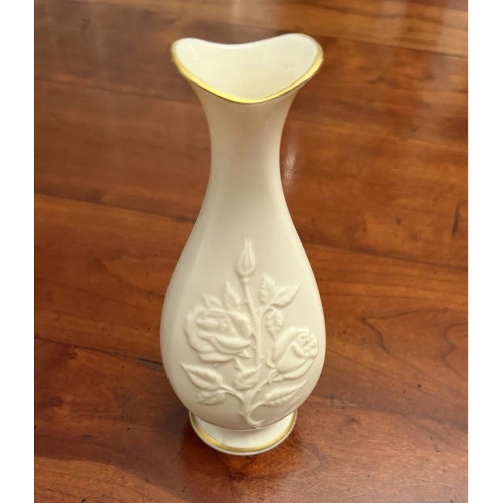 Vintage Lenox Sharon Collection Rose Bud Vase Ivory Porcelain 24K Gold Trim 7.5